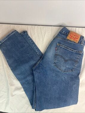 Levi's Men's Medium Blue Straight Leg Jeans